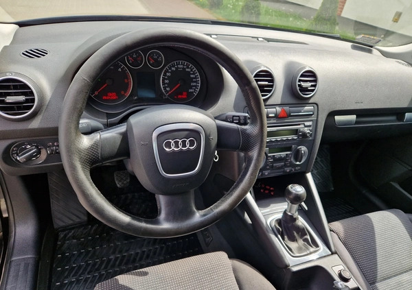 Audi A3 cena 13900 przebieg: 294586, rok produkcji 2004 z Koło małe 154